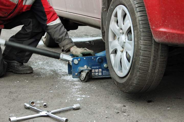 Stop safely with precision brake repairs from our trusted team.